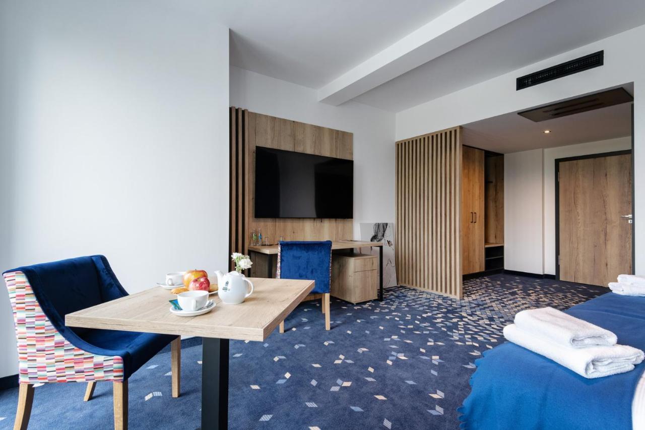 Ilkus Hotel & Restaurant Krze Luaran gambar
